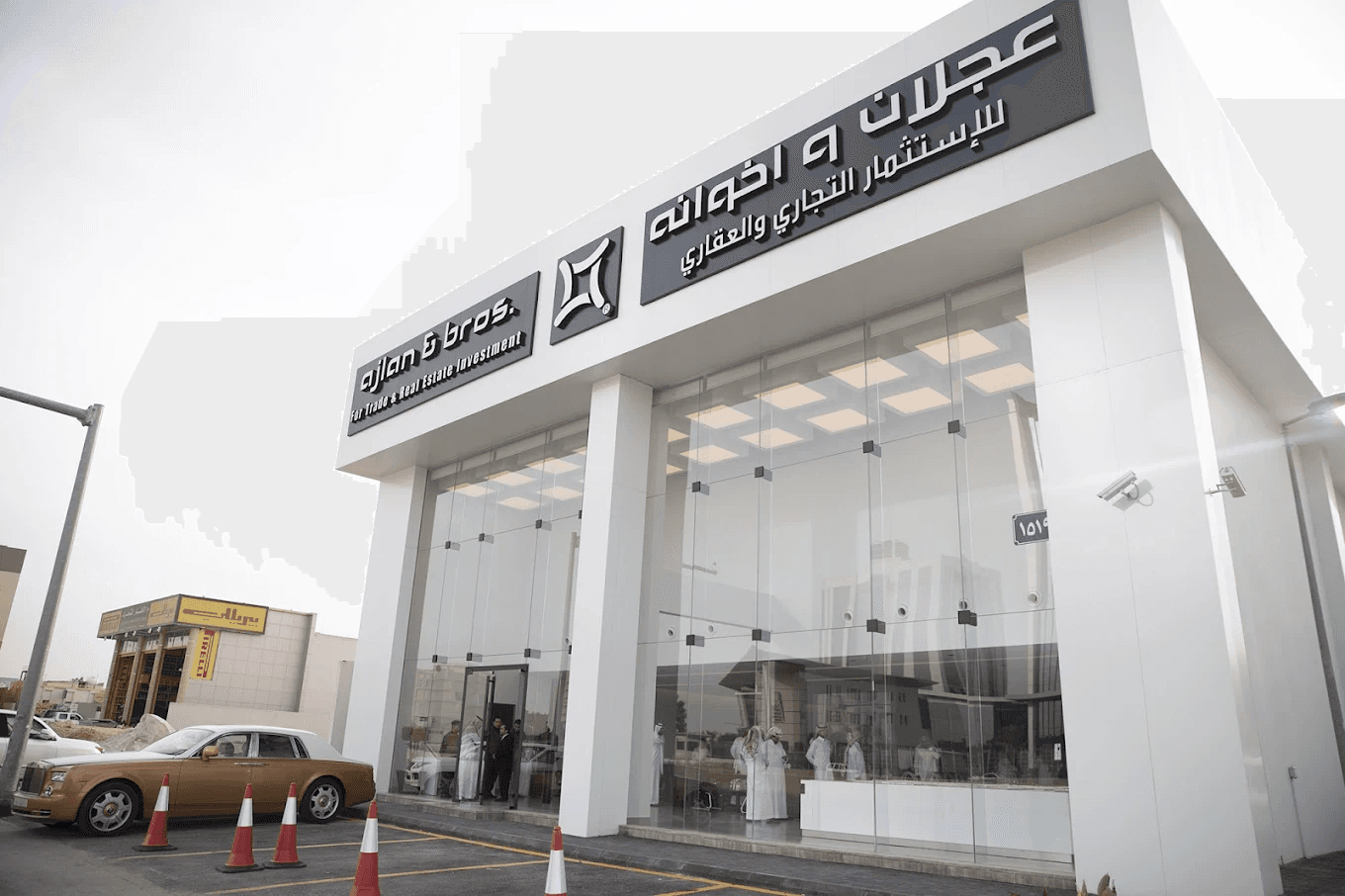 قطاع السيارات